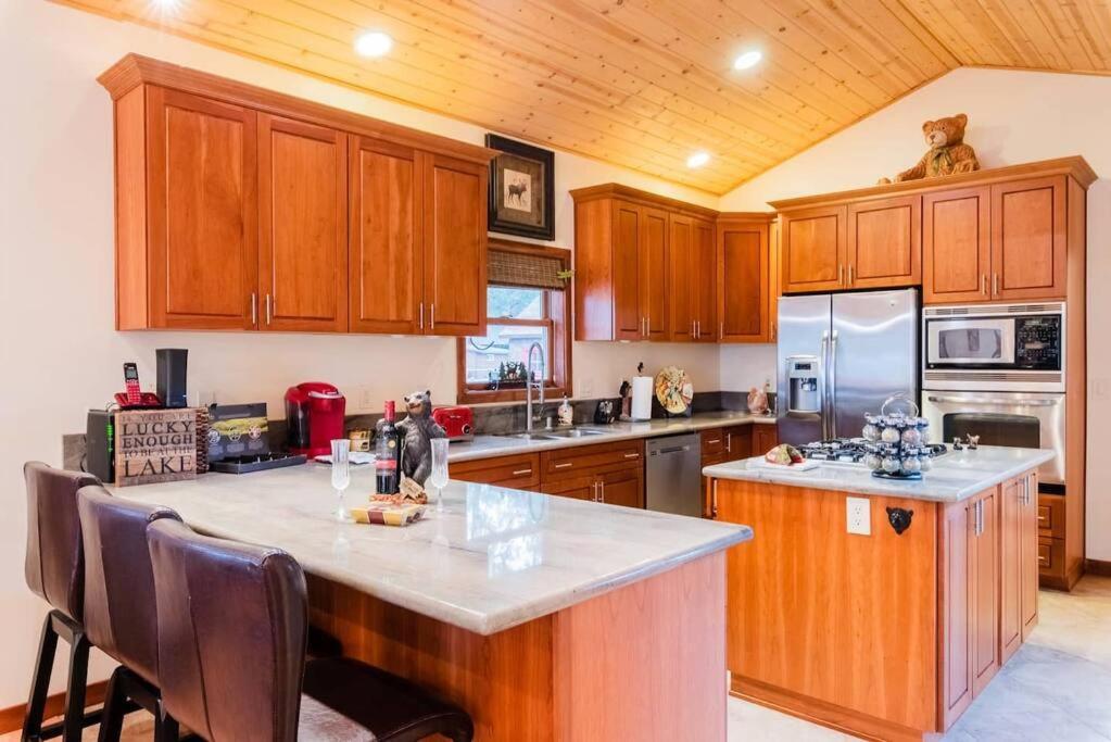 Lake Time Villa New Luxury With Hot Tub Биг Бэар Лейк Экстерьер фото
